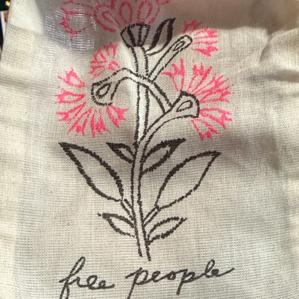 Free People Floral Cream and Pink dust bag for Sunglasses
